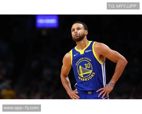 库里称赞库明加勇挑东契奇防守重任表现出色令人印象深刻