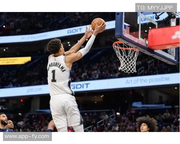 浓眉40分15篮板如同小孩对抗文班迅速进化令全联盟感到绝望