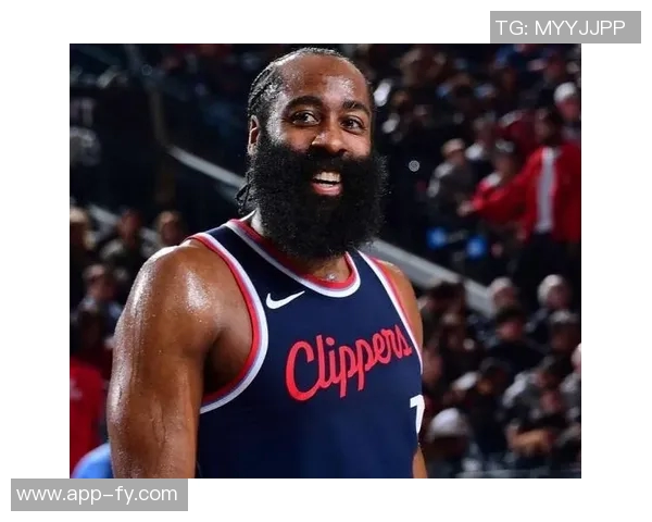 哈登强调主场优势期待后续比赛抓住机会争取胜利