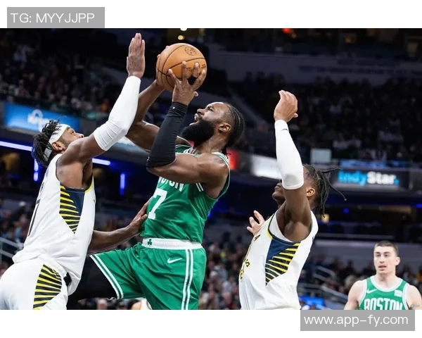 杰伦布朗状态火热场均近30分绿军明日对决步行者期待他的精彩表现